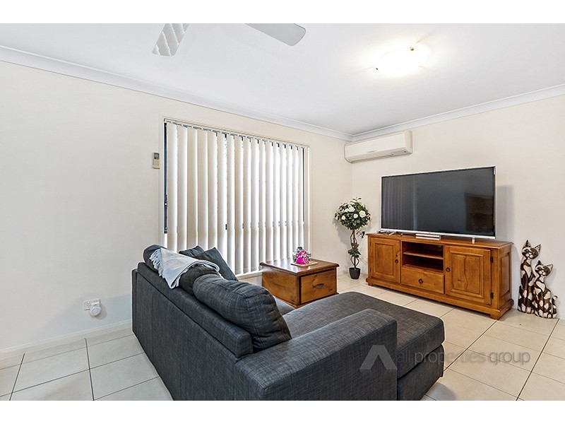 15 Carnarvon Crescent, Waterford QLD 4133