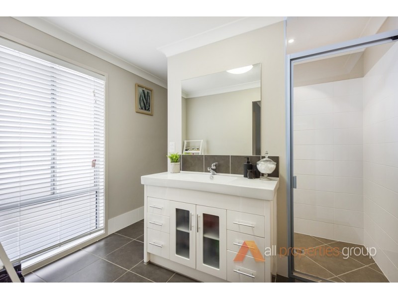 5 Sandell St, Yarrabilba QLD 4207
