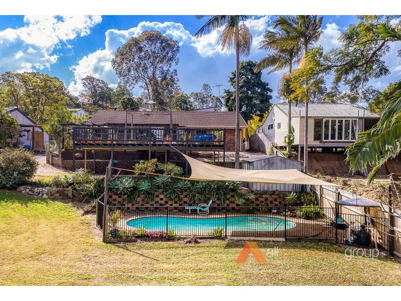 27 Loffs Road, Loganholme QLD 4129