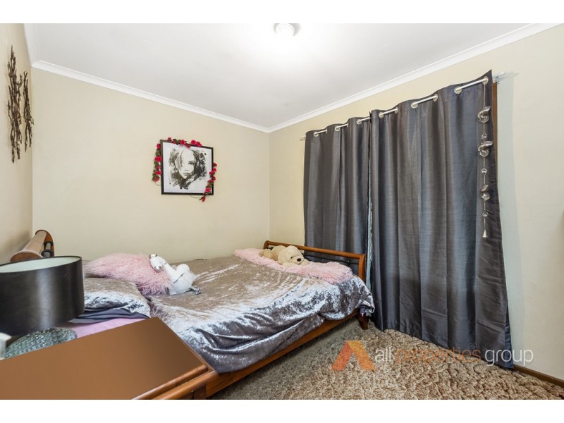 27 Loffs Road, Loganholme QLD 4129