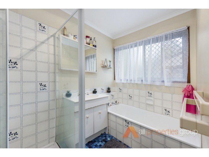 27 Loffs Road, Loganholme QLD 4129