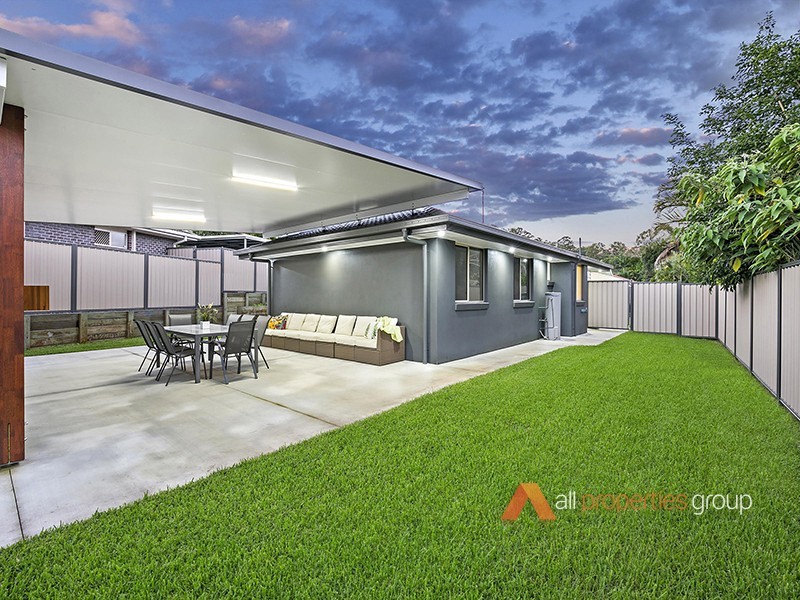 4 Tahan Crescent, Tanah Merah QLD 4128