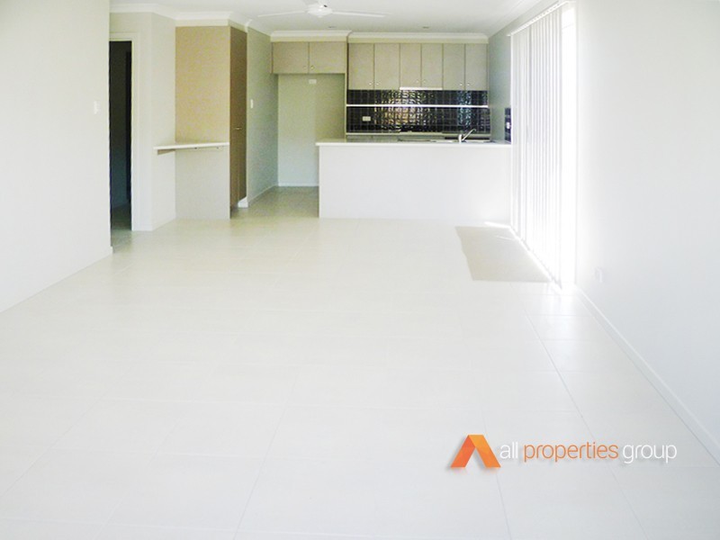 2/45 McLachlan Circuit, Upper Coomera QLD 4209