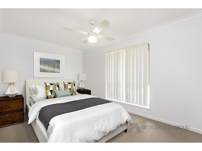 2. Sandpiper Circuit, Eagleby QLD 4207