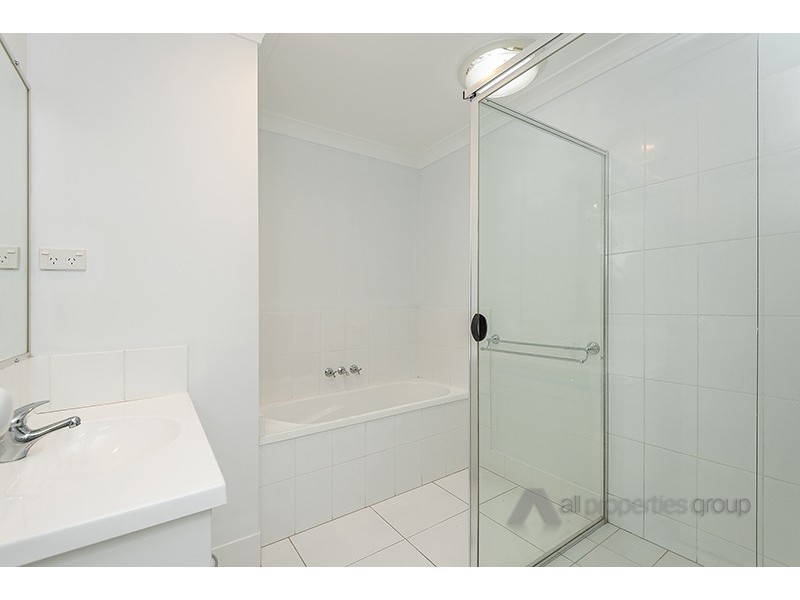 2. Sandpiper Circuit, Eagleby QLD 4207
