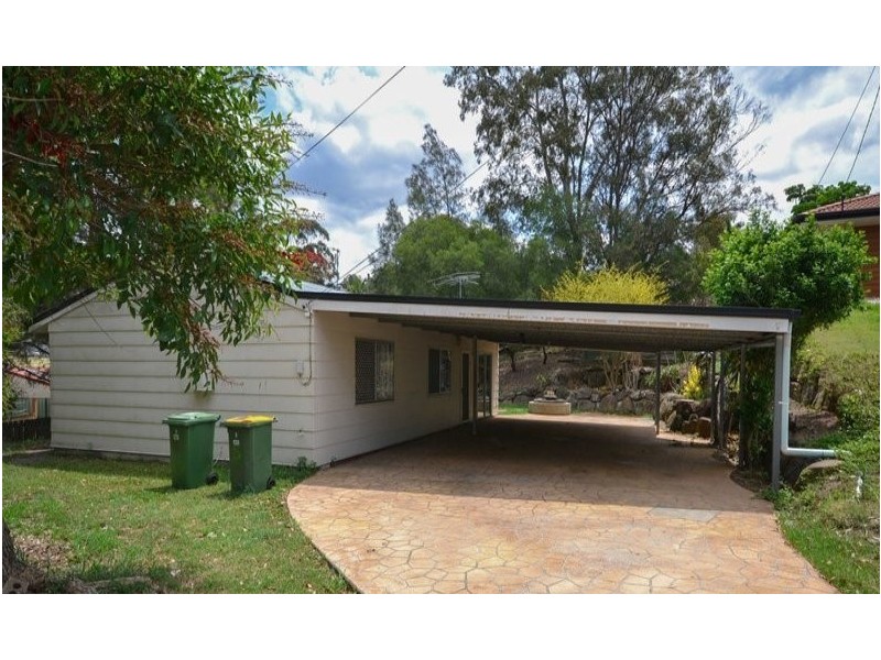 8 Dumosa Court, Beenleigh QLD 4207