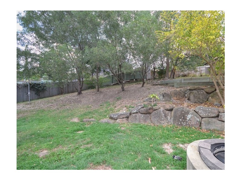 8 Dumosa Court, Beenleigh QLD 4207