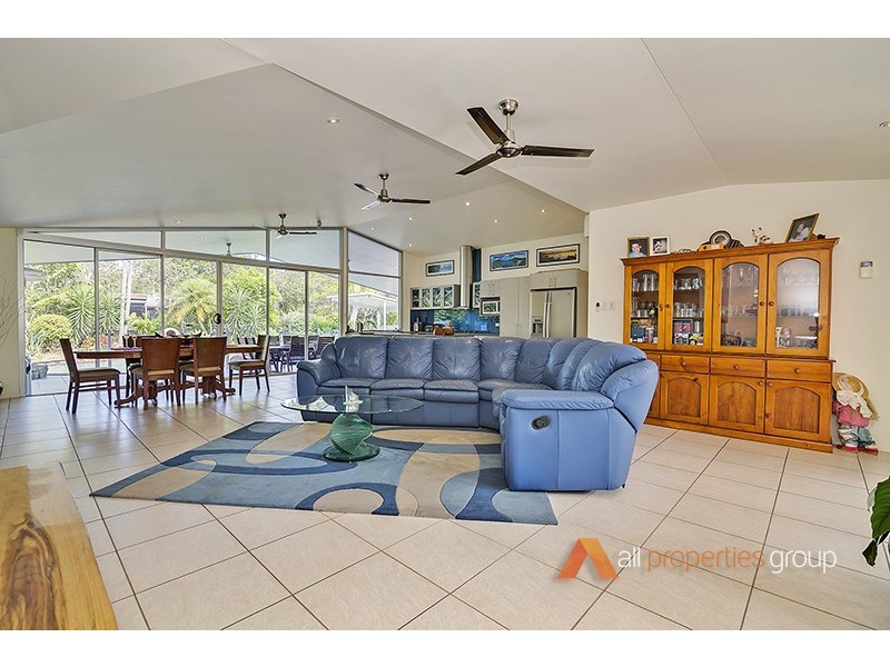 33-35 Timor Avenue, Loganholme QLD 4129