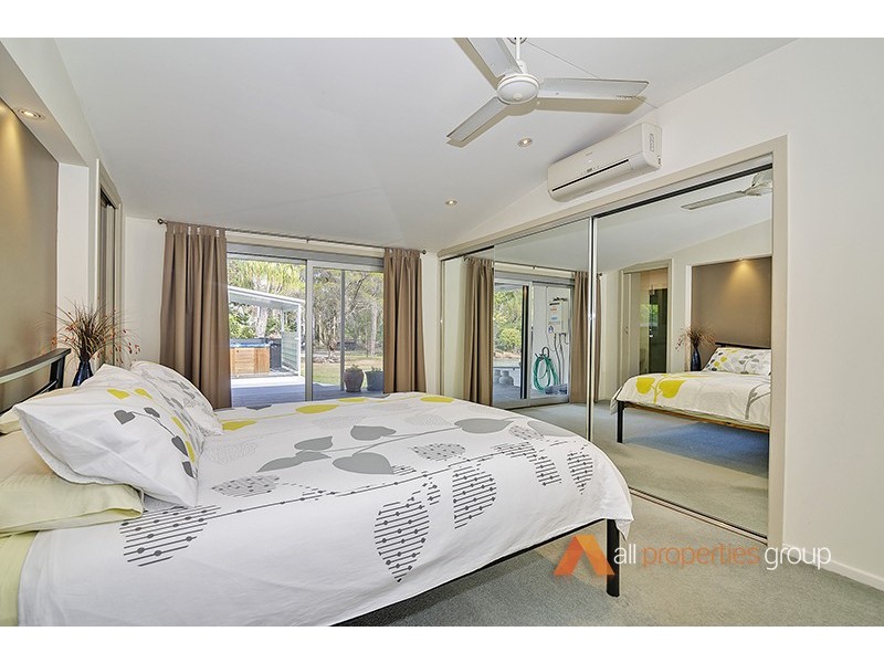 33-35 Timor Avenue, Loganholme QLD 4129