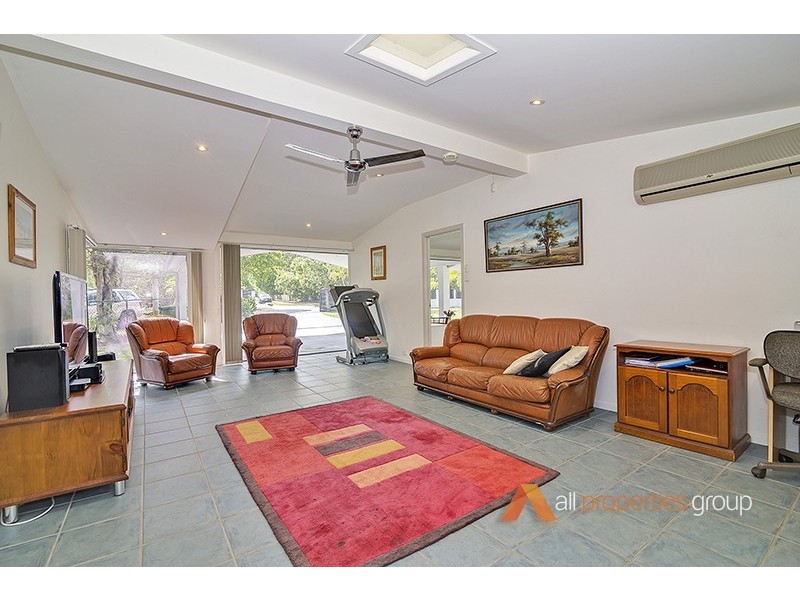 33-35 Timor Avenue, Loganholme QLD 4129