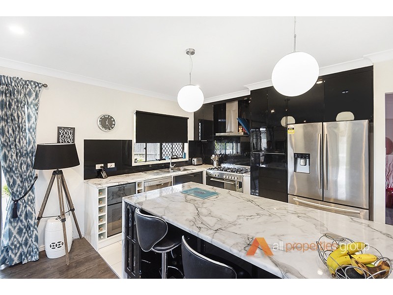 45 Cobblestone Avenue, Logan Reserve QLD 4133
