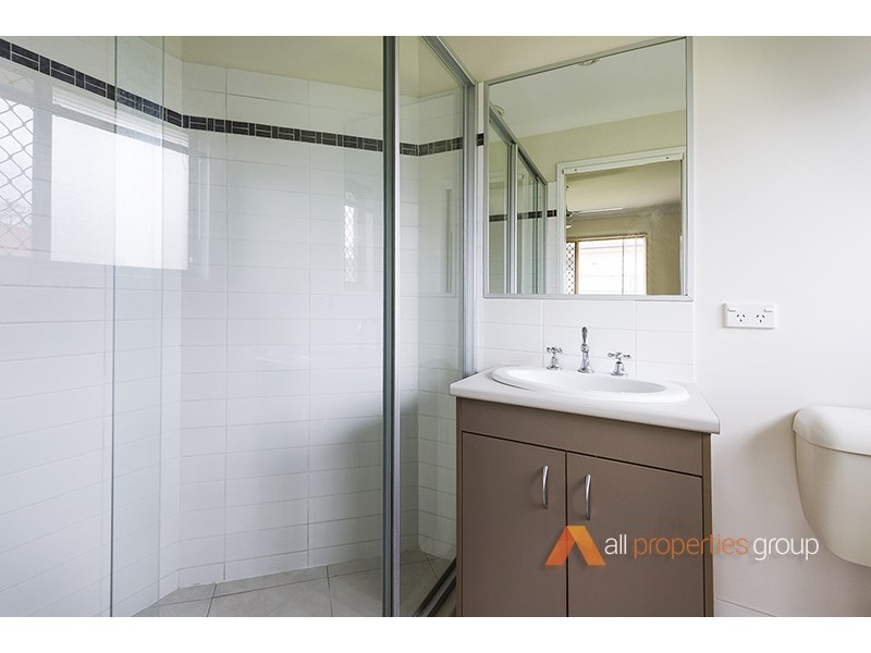 28c Spruce Street, Loganlea QLD 4131