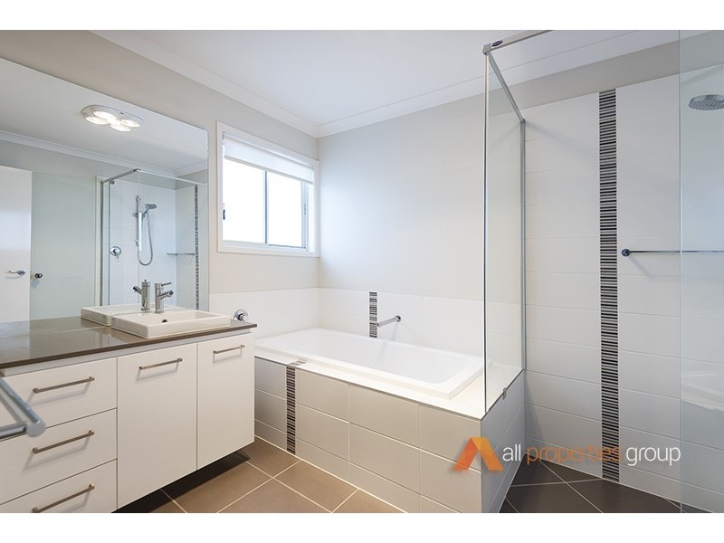 47 Penneshaw Crescent, Ormeau QLD 4208