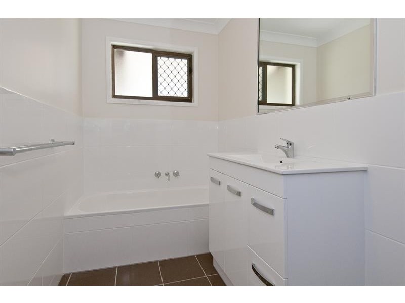 39 Robert Stanley Drive, Mount Warren Park QLD 4207