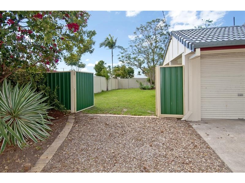 39 Robert Stanley Drive, Mount Warren Park QLD 4207