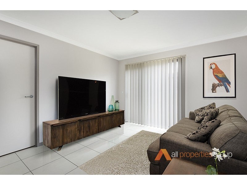 8. Baxton Place, Shailer Park QLD 4128