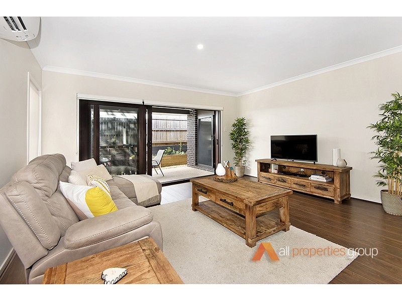 27 Slate Ct, Logan Reserve QLD 4133