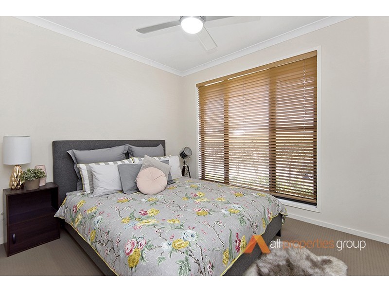 27 Slate Ct, Logan Reserve QLD 4133
