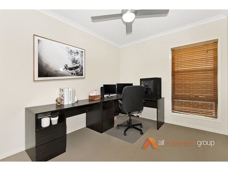 27 Slate Ct, Logan Reserve QLD 4133