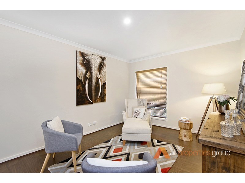 27 Slate Ct, Logan Reserve QLD 4133