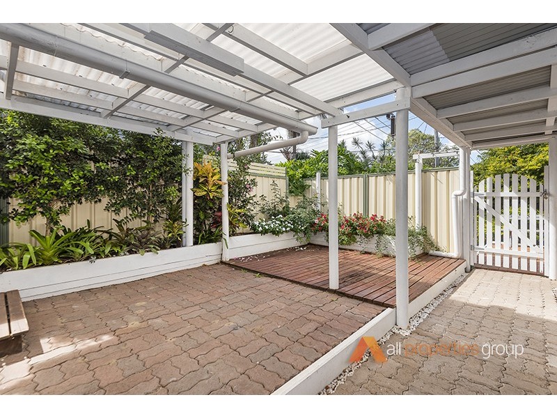 24 Hope St, Kingston QLD 4114