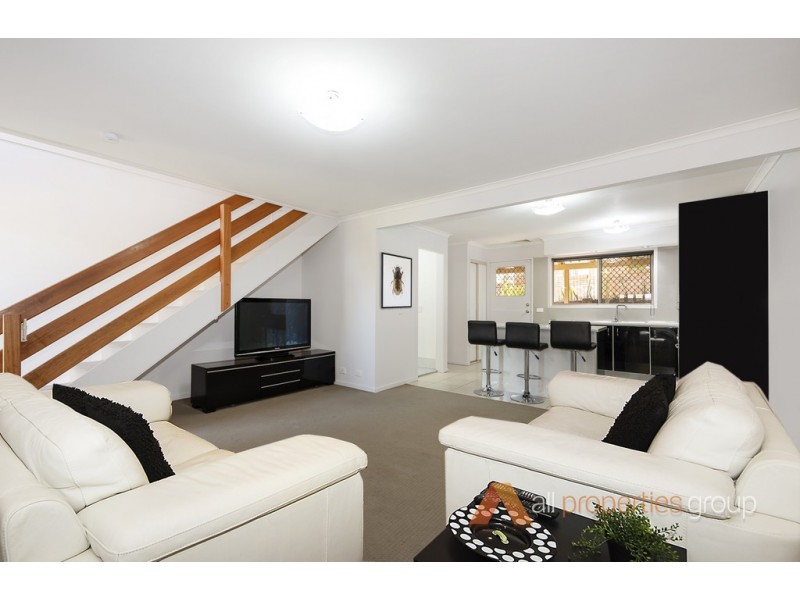 53/8 Briggs Rd, Springwood QLD 4127