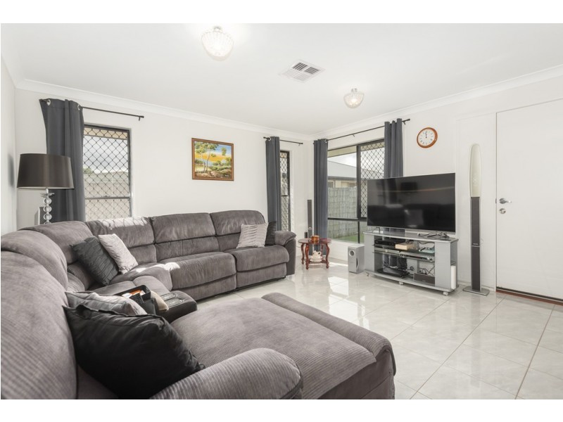 13 Sueinnes Street, Eagleby QLD 4207