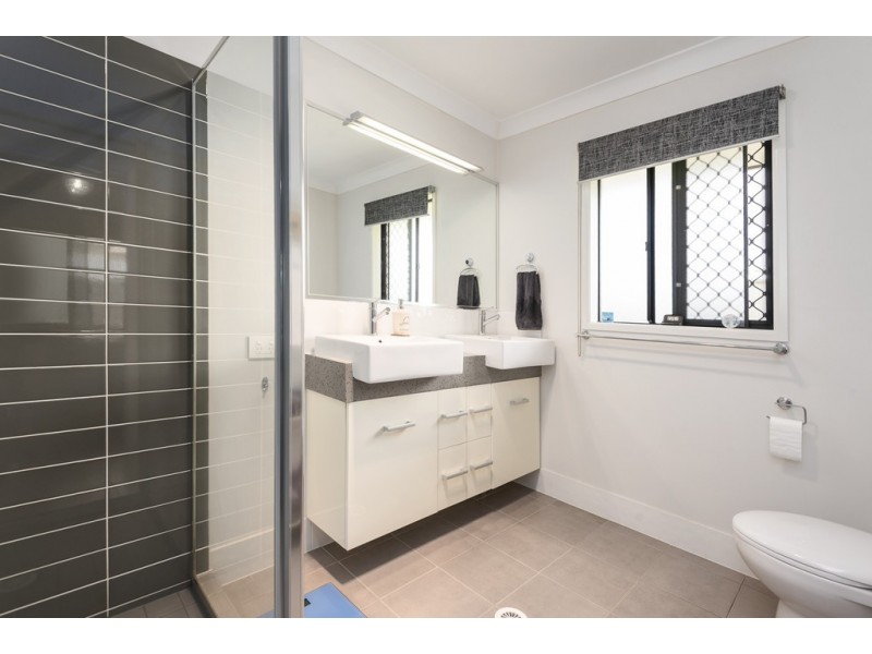 13 Sueinnes Street, Eagleby QLD 4207