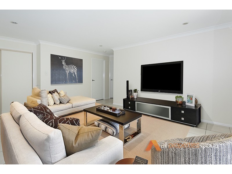 28C. Spruce Street, Loganlea QLD 4131