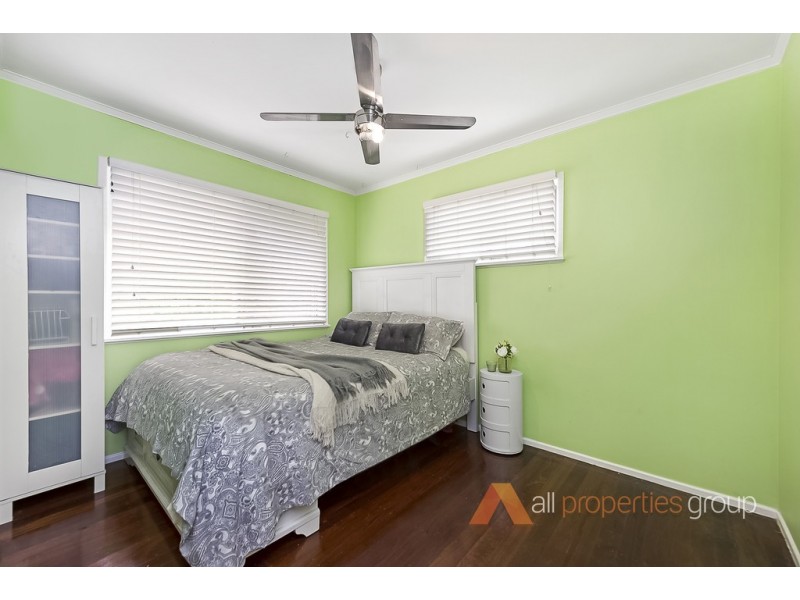 21 Palm Ave, Kingston QLD 4114