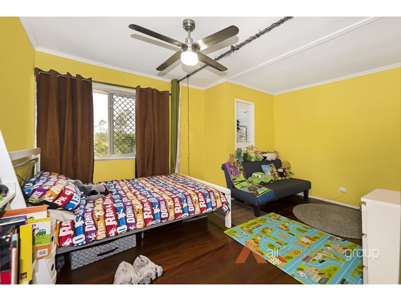 21 Palm Ave, Kingston QLD 4114