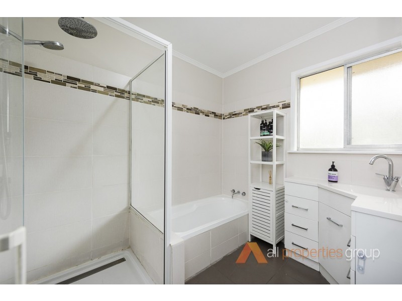 21 Palm Ave, Kingston QLD 4114