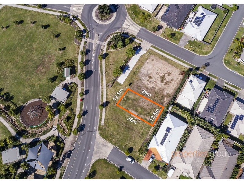 45 Ridgevale Boulevard, Holmview QLD 4207