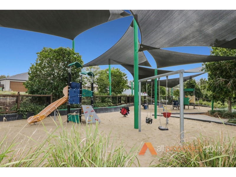 45 Ridgevale Boulevard, Holmview QLD 4207