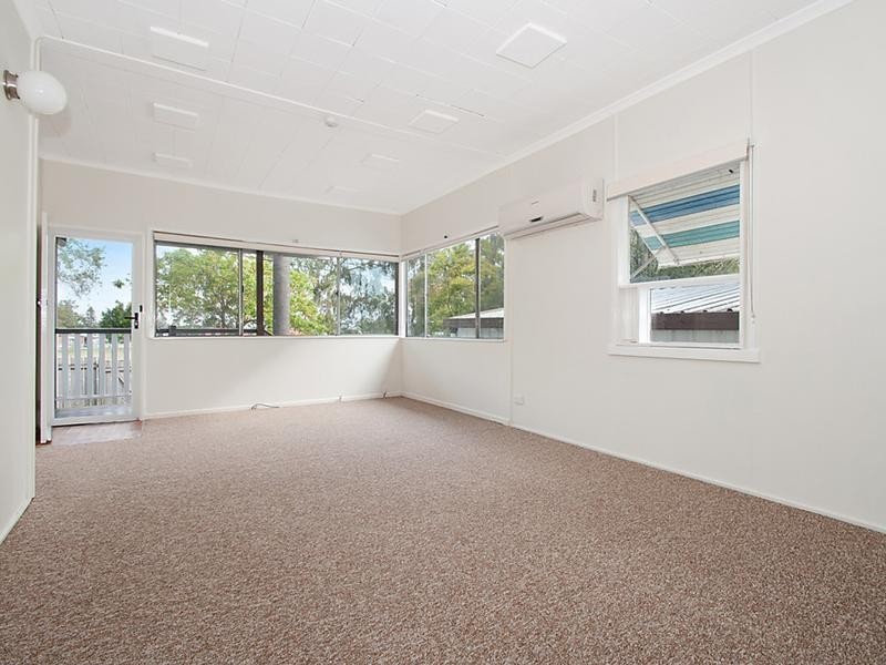 13 Oates Avenue, Woodridge QLD 4114