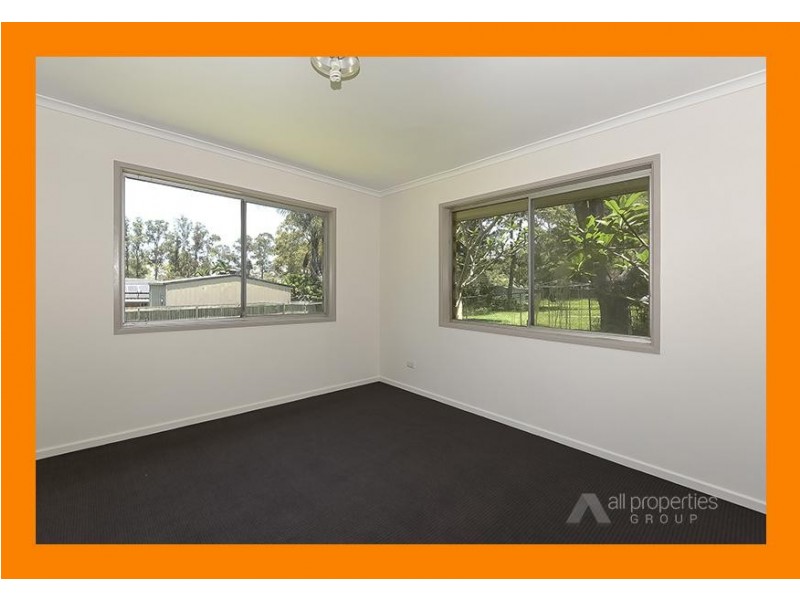 15 Eridani Avenue, Kingston QLD 4114