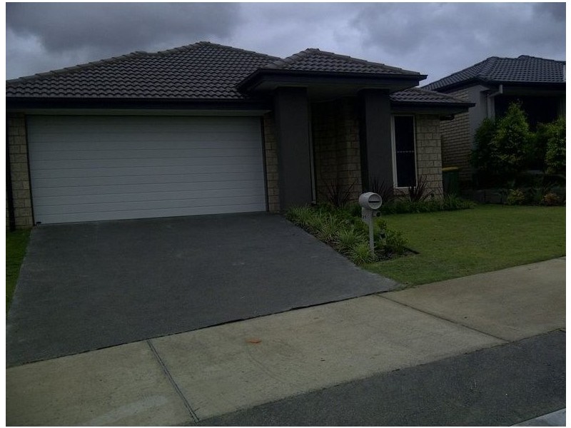 21 Dandenong Avenue, Redbank Plains QLD 4301