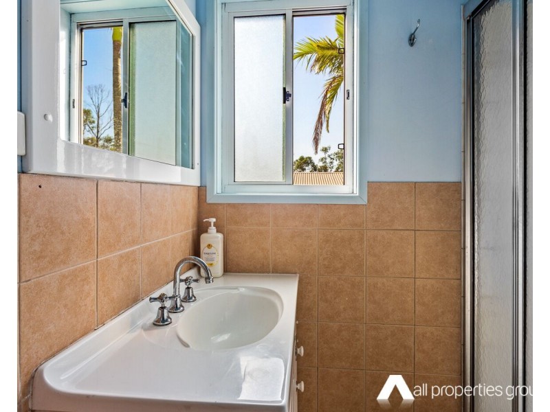 5 Silky Oak Crescent, Stapylton QLD 4207