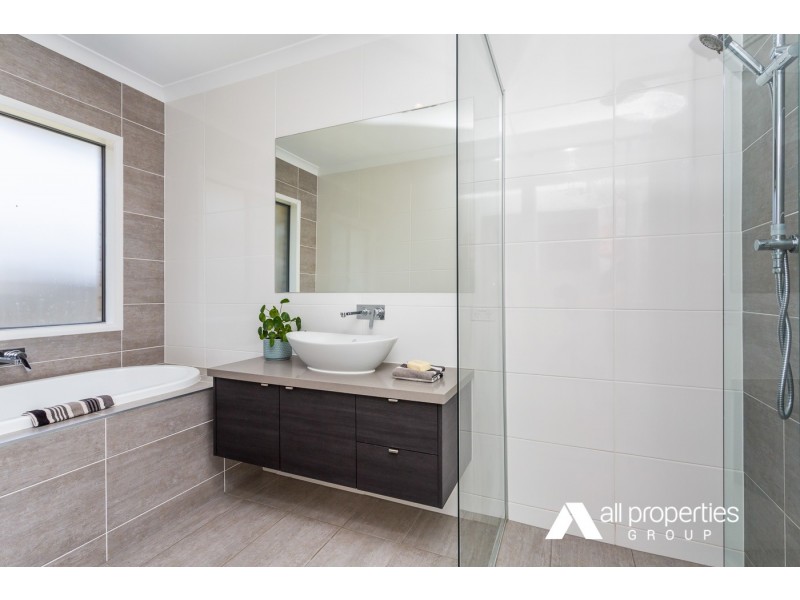 61 Summerview Ave, Yarrabilba QLD 4207