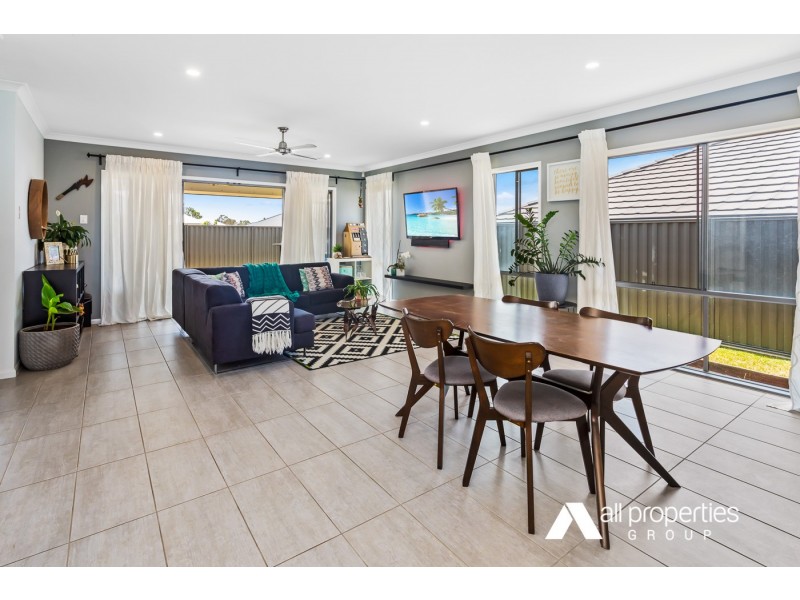 61 Summerview Ave, Yarrabilba QLD 4207