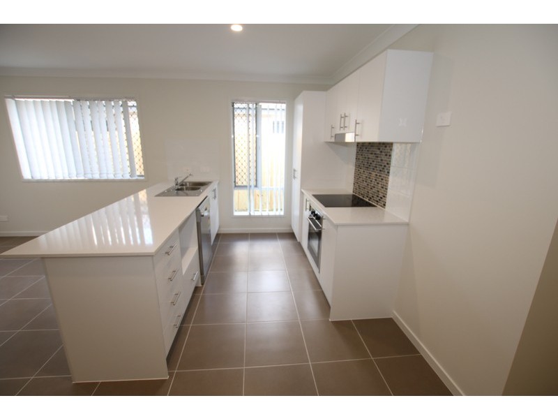 1/6 Ryrie Court, Park Ridge QLD 4125