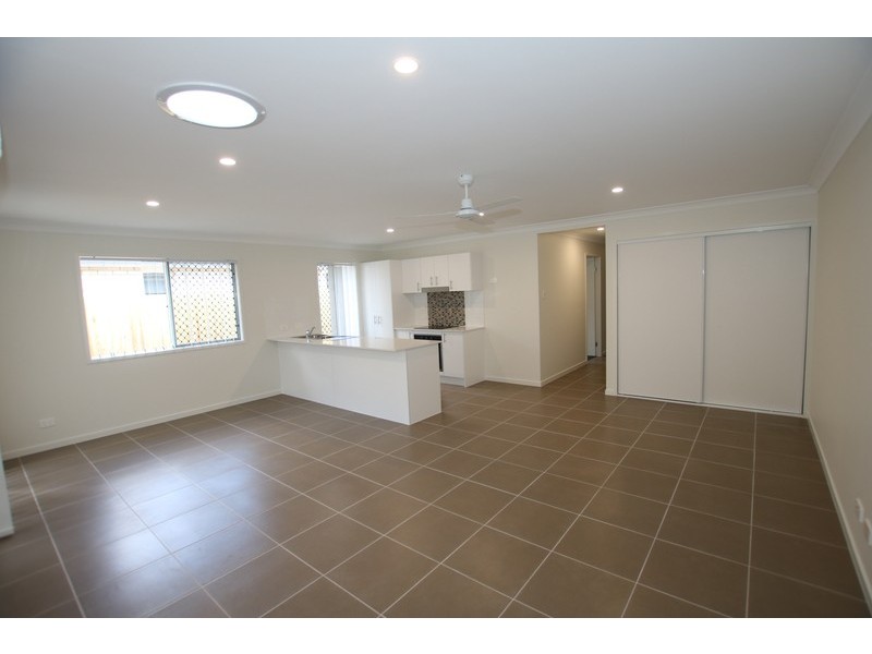 1/6 Ryrie Court, Park Ridge QLD 4125