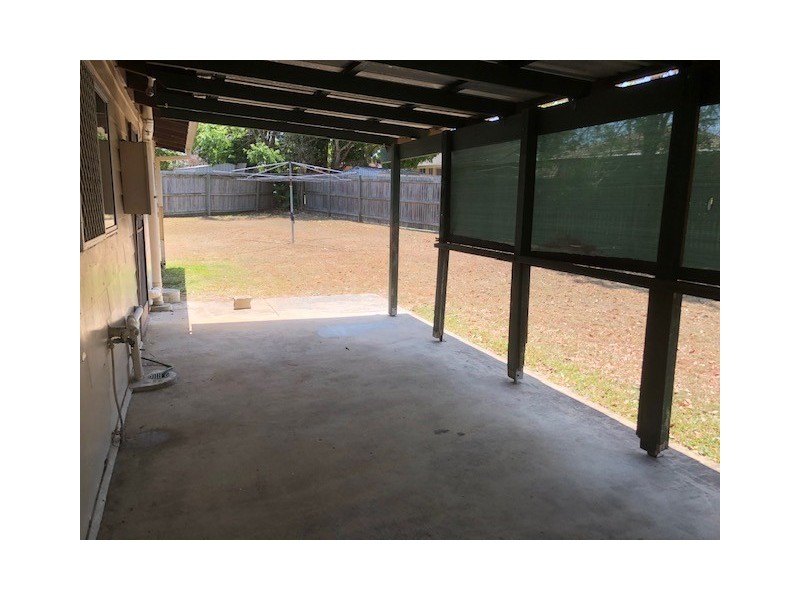 15 Pinewood Street, Crestmead QLD 4132