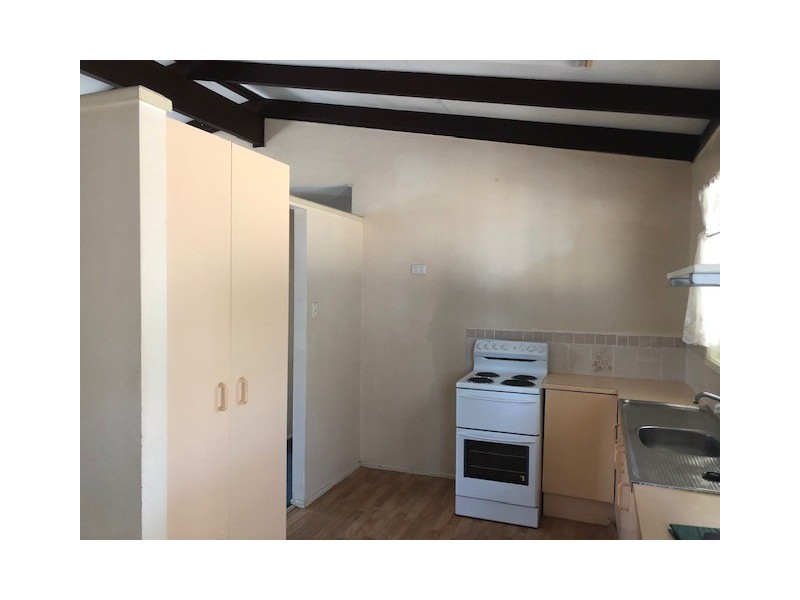 15 Pinewood Street, Crestmead QLD 4132