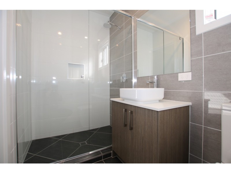 1/8 Diller Drive, Crestmead QLD 4132