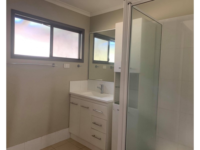 2-6 Barokee Drive, Tanah Merah QLD 4128