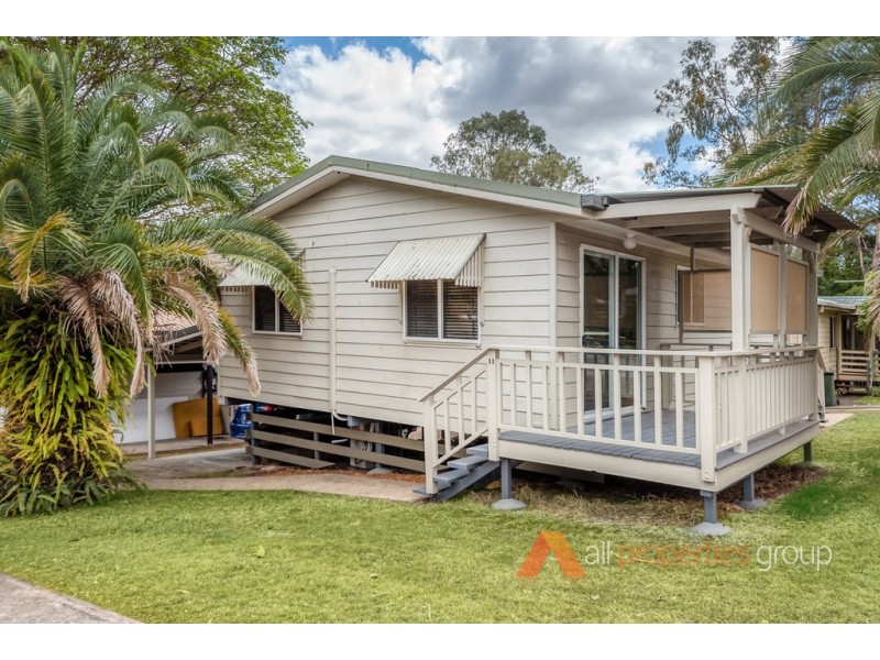 11 Woodlands Drive, Stapylton QLD 4207
