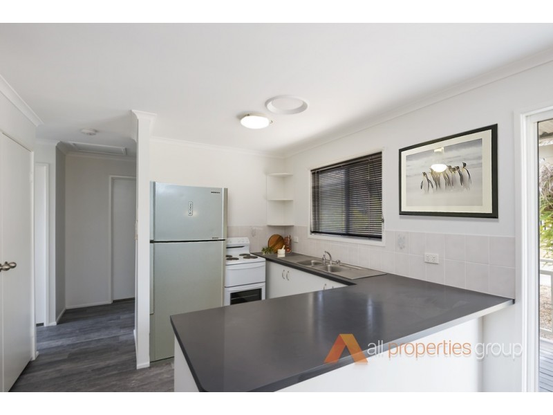 11 Woodlands Drive, Stapylton QLD 4207