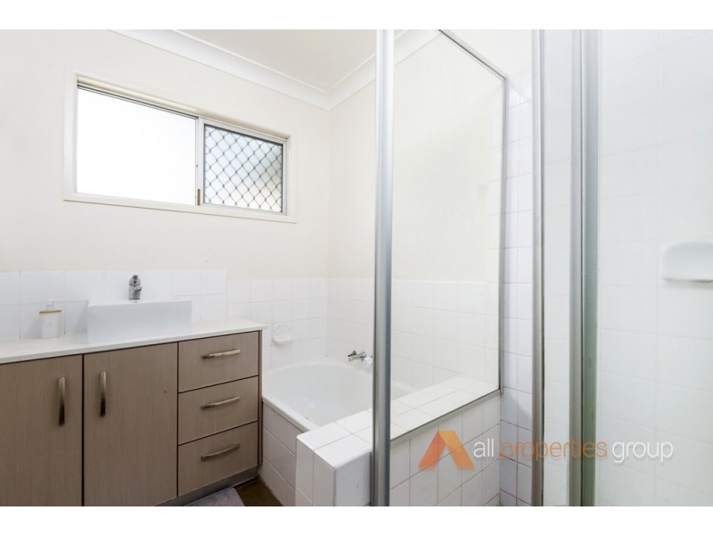 30 Alice Street, Kingston QLD 4114