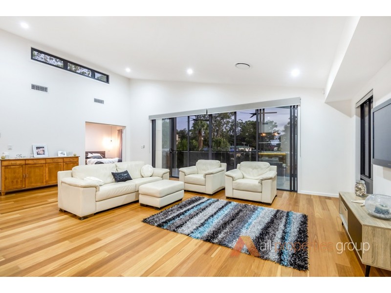 5 Ballan Court, Cornubia QLD 4130